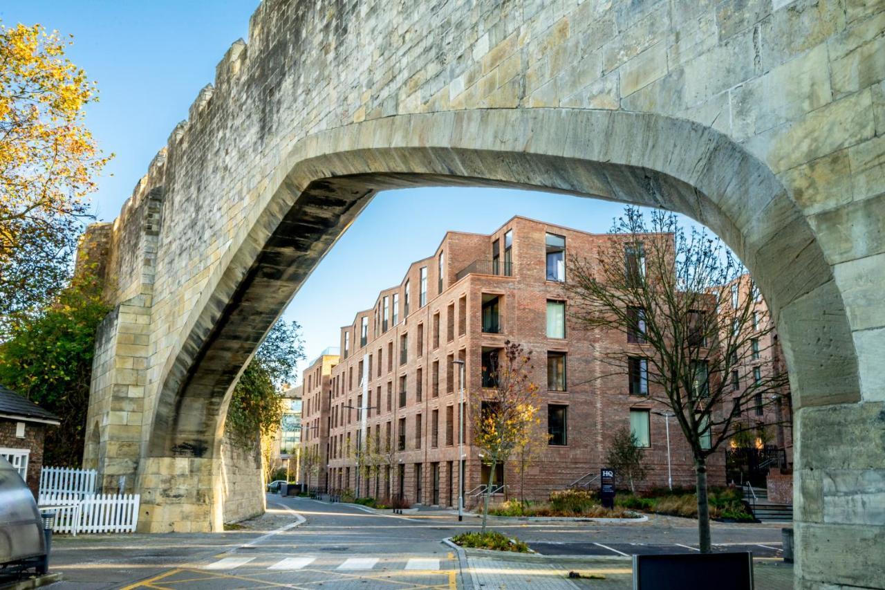 Twenty Seven Hq Apartment York Bagian luar foto