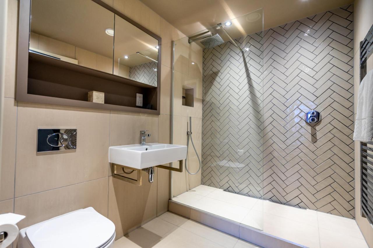 Twenty Seven Hq Apartment York Bagian luar foto